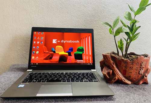 Toshiba Dynabook R63